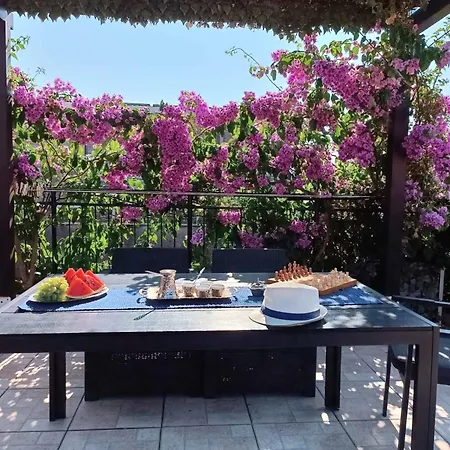 Vakantiehuis By The Sea - Nina & Kate