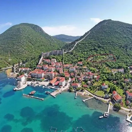 By The Sea - Nina & Kate * Стон