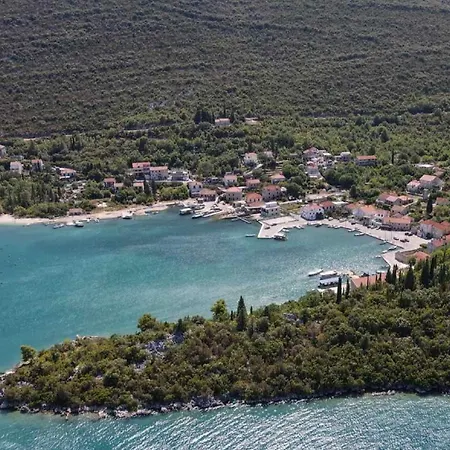 By The Sea - Nina & Kate Стон